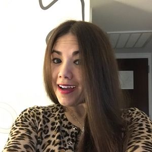 Meet your Posher, Monica